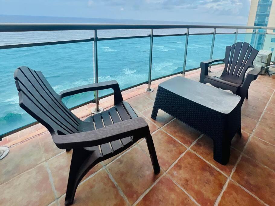 Beach Front Penthouse In Exclusive Tower Санто-Домінго Екстер'єр фото