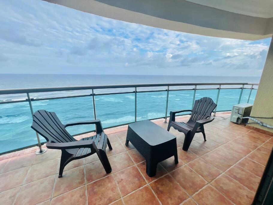 Beach Front Penthouse In Exclusive Tower Санто-Домінго Екстер'єр фото