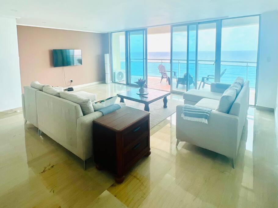 Beach Front Penthouse In Exclusive Tower Санто-Домінго Екстер'єр фото