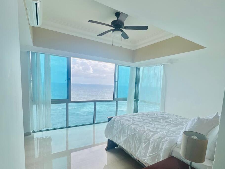 Beach Front Penthouse In Exclusive Tower Санто-Домінго Екстер'єр фото